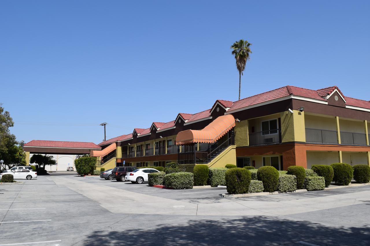 Budget Inn La Puente Exteriör bild